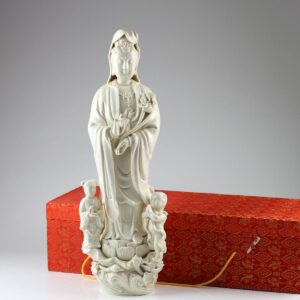 Blanc-de-Chine "Guanyin des Kindersegens"