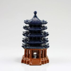 Asiatische Keramik-Pagode, Gartendekoration